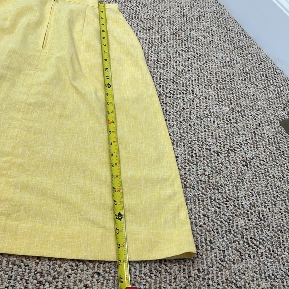 Vintage Yellow Linen Like Skirt. Size 6 - Picture 9 of 10